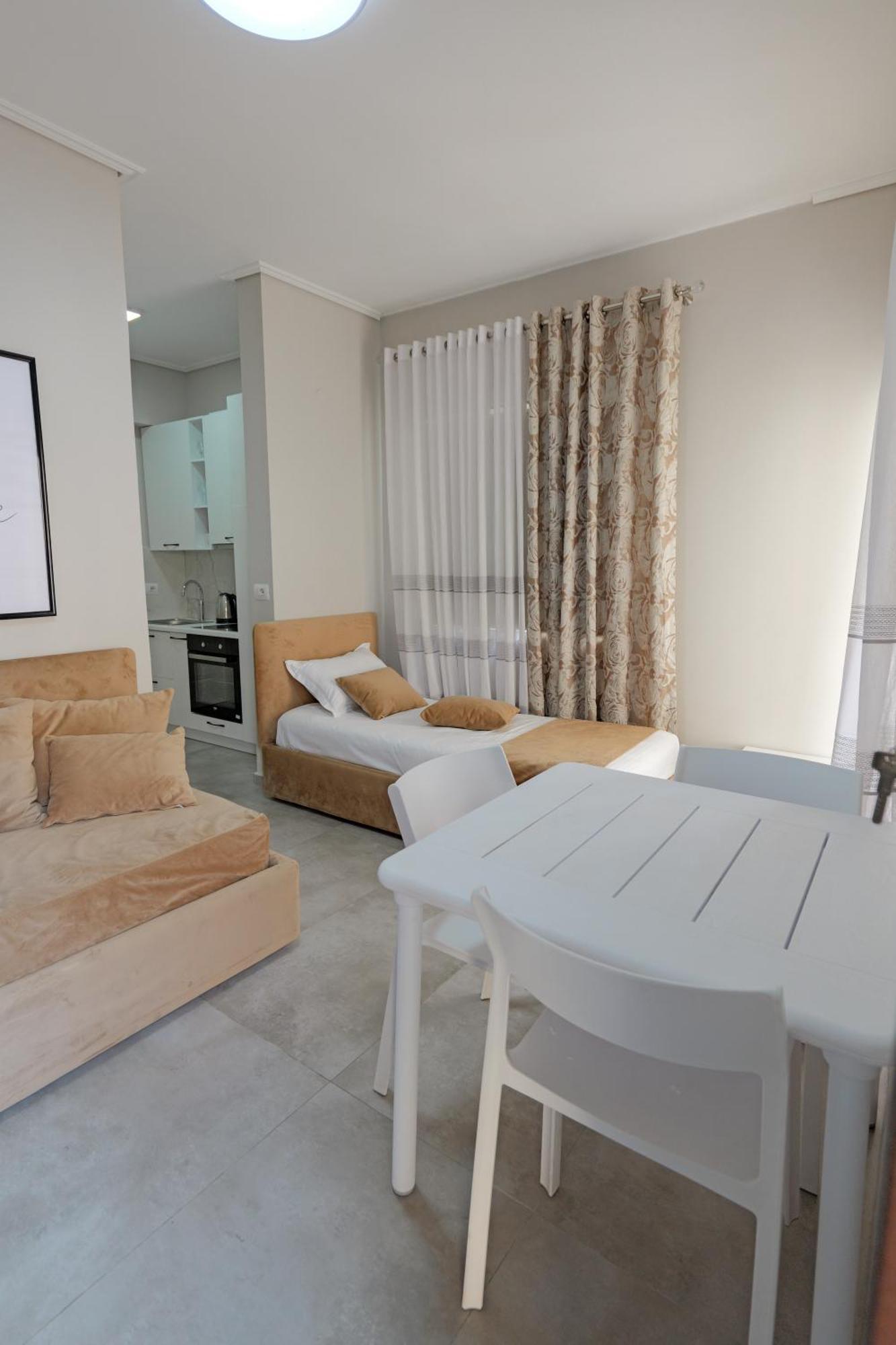 Costa Verde Suites Saranda ภายนอก รูปภาพ